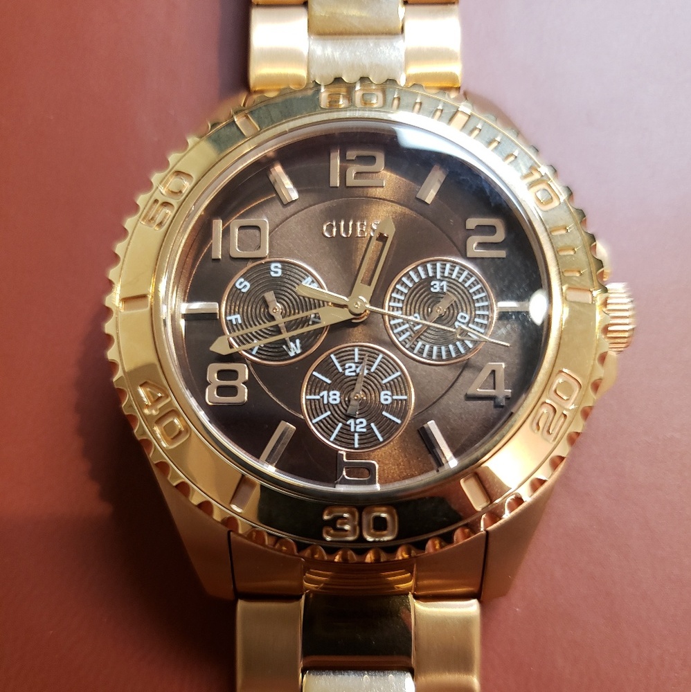 GUESS U0231L8 Ladies Sport Watch